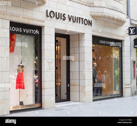 louis vuitton düsseldorf königsallee öffnungszeiten|louis vuitton germany.